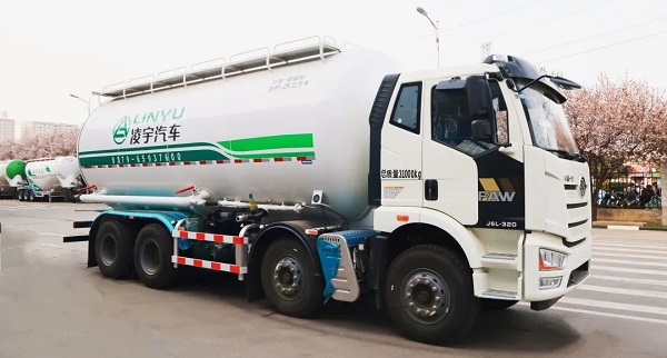 凌宇干混砂漿車的特點都有什么？